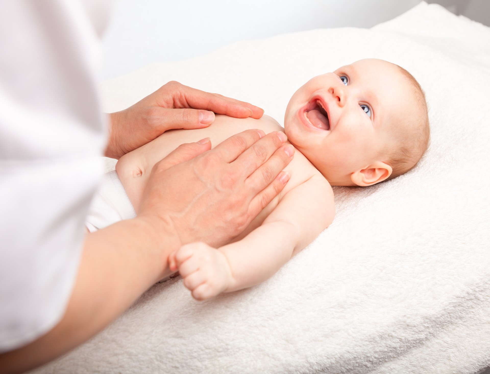 Baby chest massage